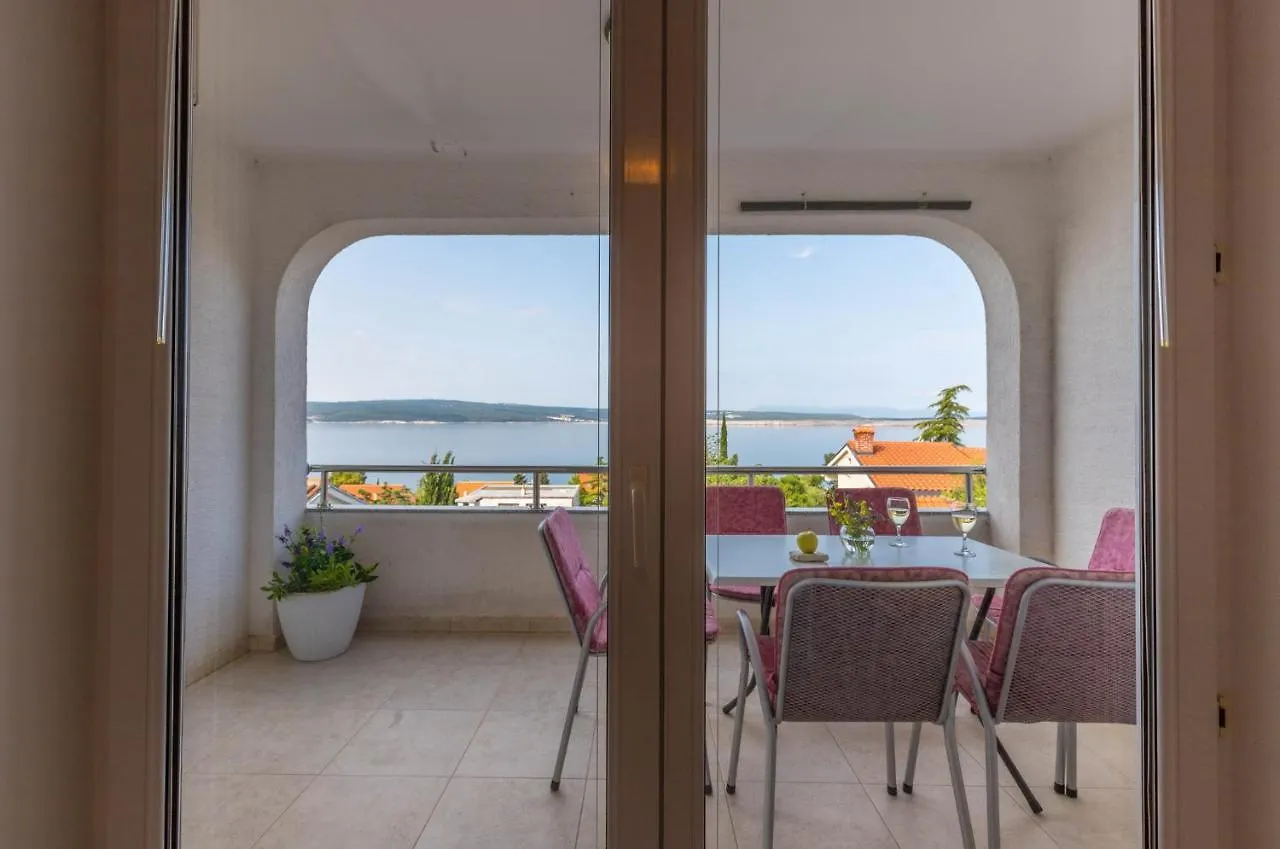 Apartments In Dramalj 41520