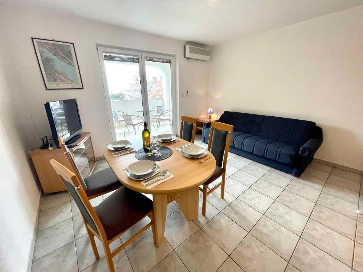 Apartments In Dramalj 41520 Croatia